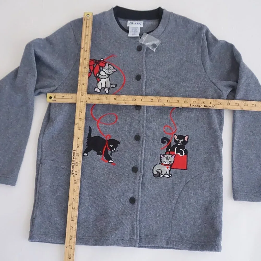 Vintage Blair Gray Cardigan Cats Yarn Holiday Cabincore Grandmacore Festive M - Picture 3 of 9